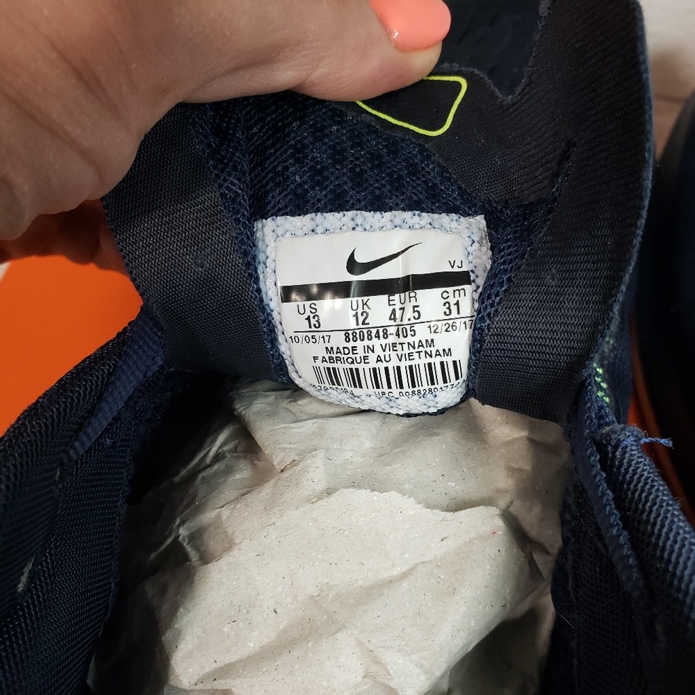 NIKE Zoom Fly Running Shoes - Picture 4 of 7